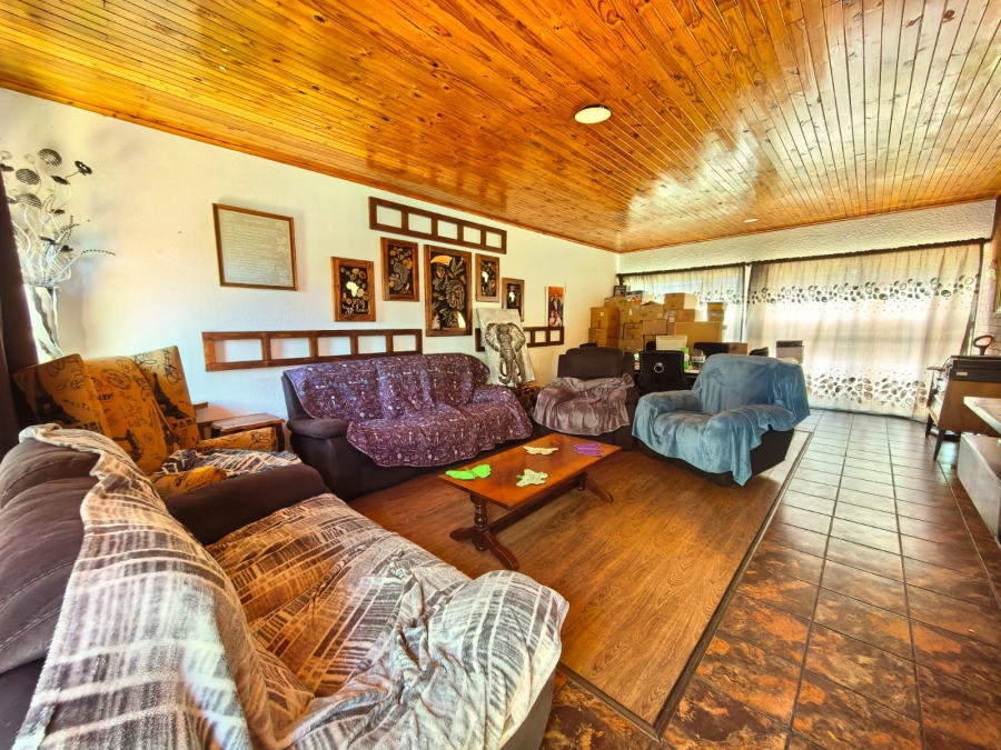 3 Bedroom Property for Sale in Vaalpark Free State